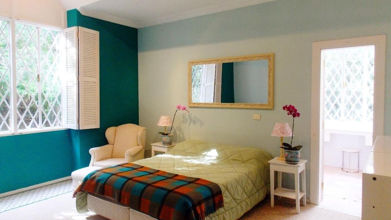 Casa Yvitú Blue Bird Hotel