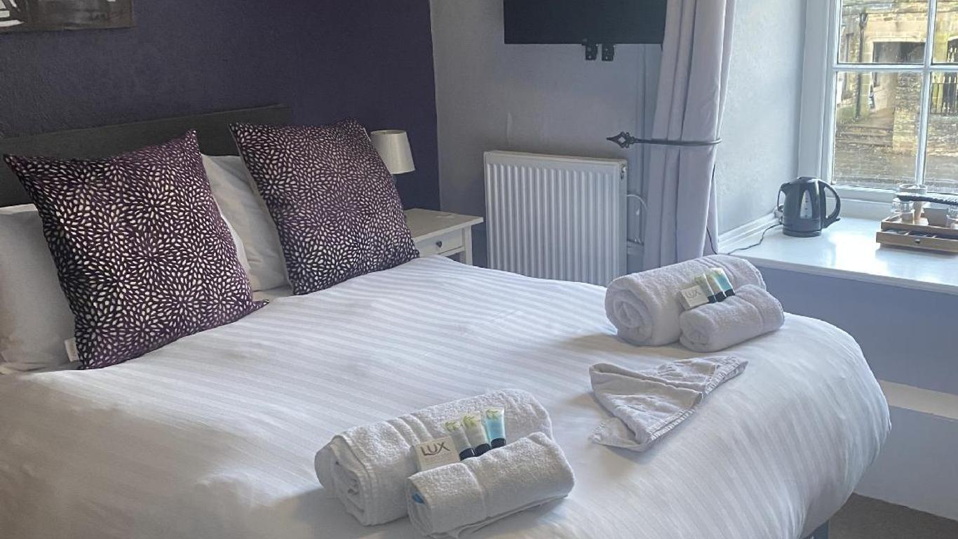 Turf Hotel