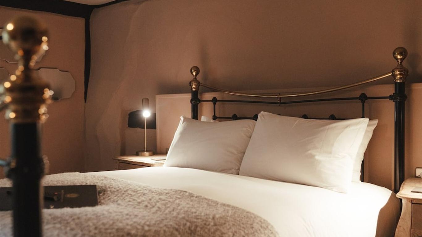 The Woolpack Hotel