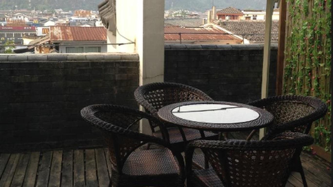Elite Garden Hotel