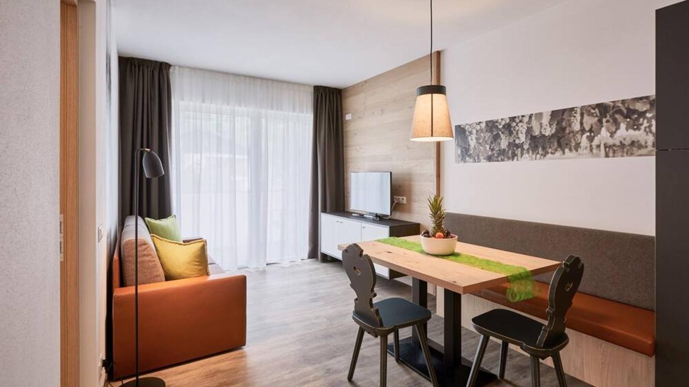 Residence Laitacherhof - Modern Apartments with Sauna