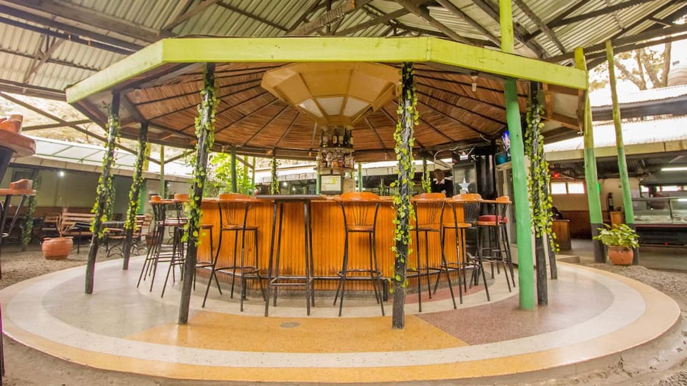 Sagret Hotel Equatorial