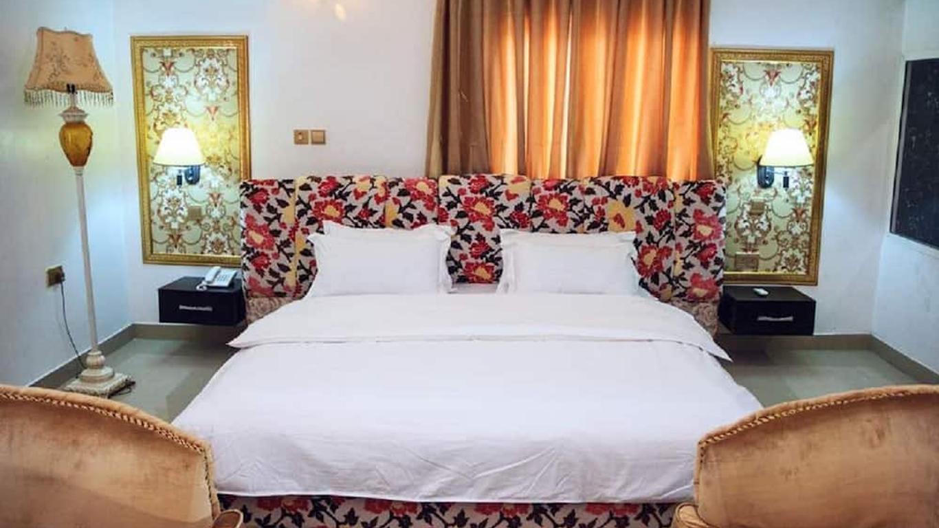 Lukeville Suites