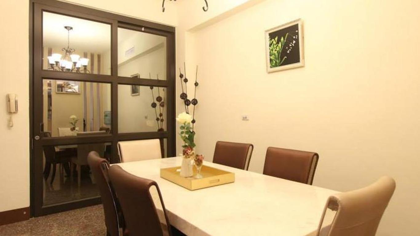 Artdeco Guest House