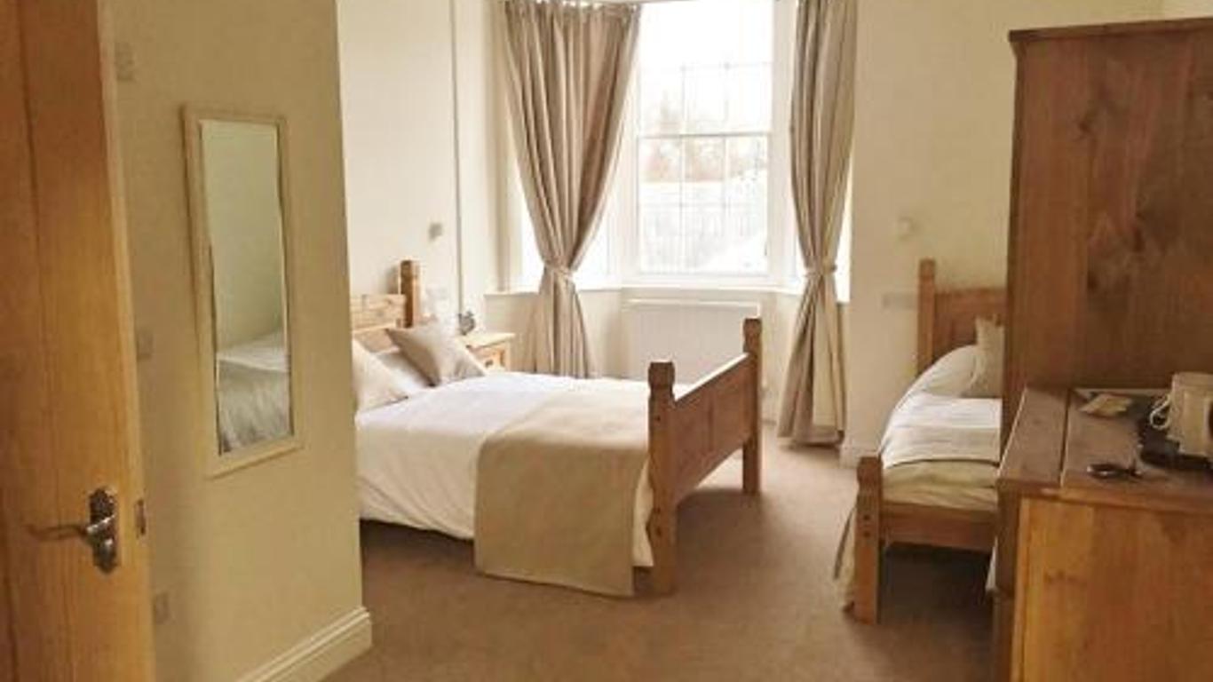 Three Crowns Guest House