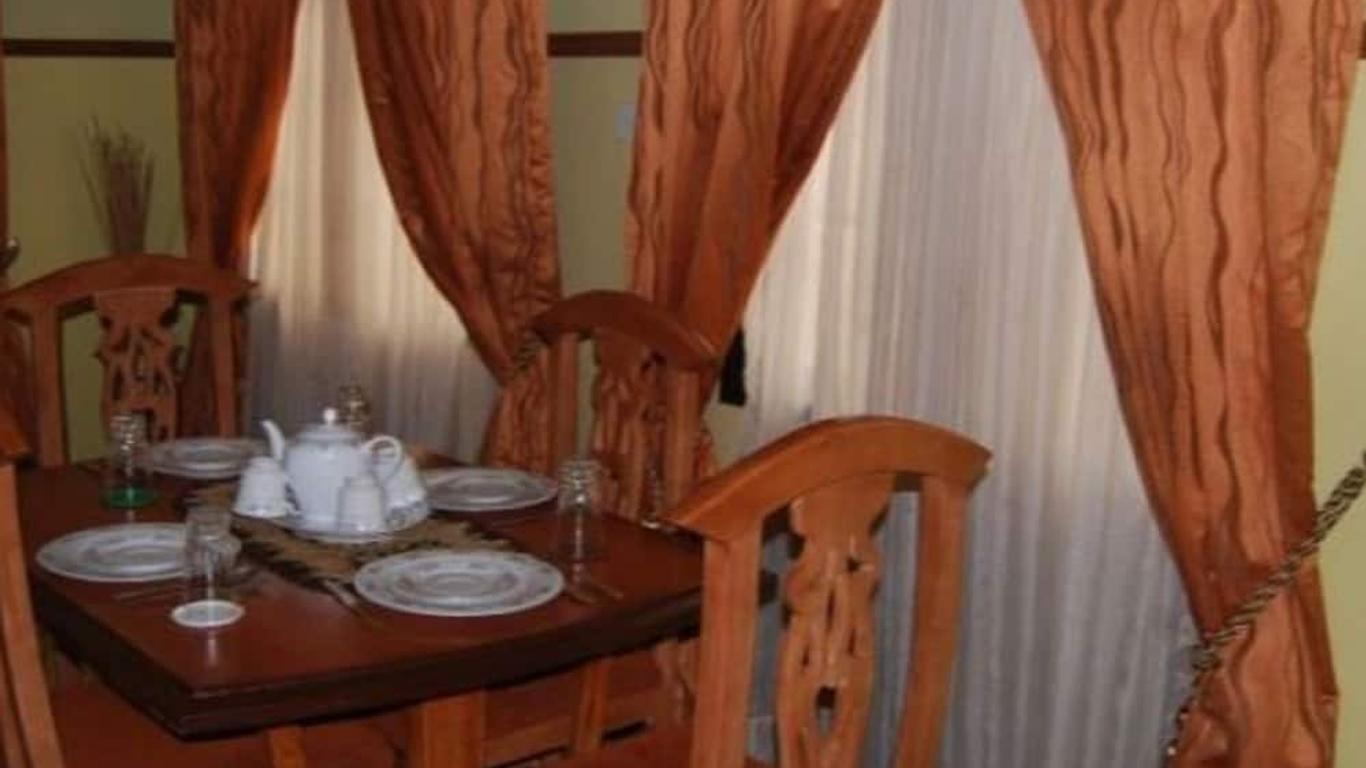 Collington Furnished Apartment Chalet