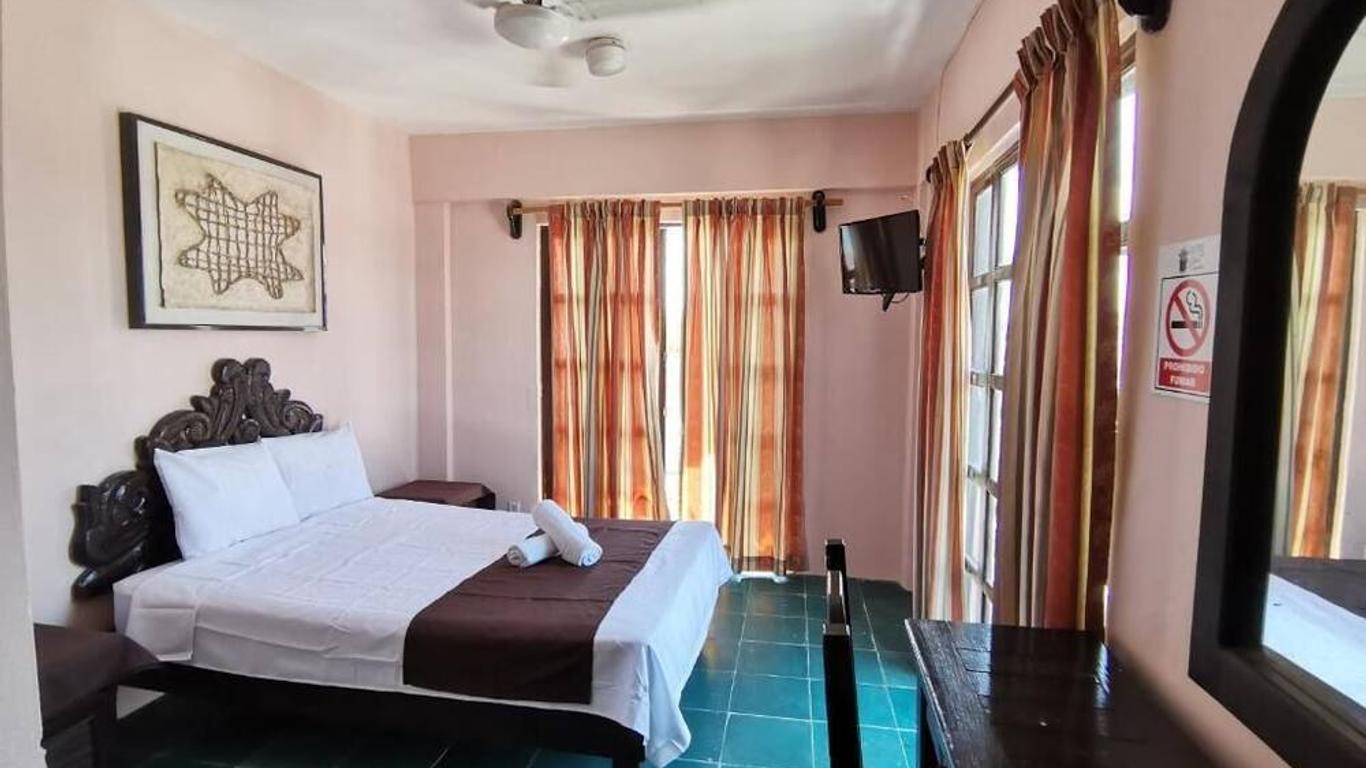 Hotel Colonial San Carlos
