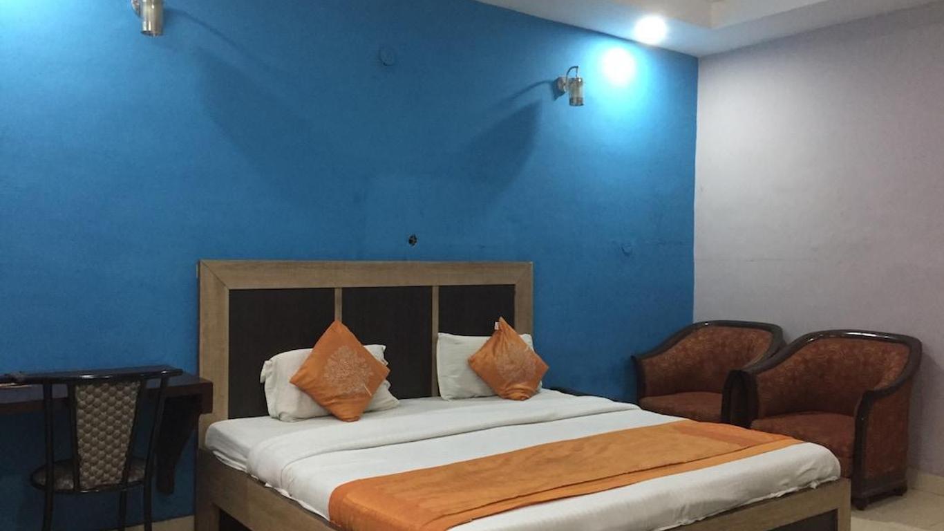 Hotel Samridhi Palace