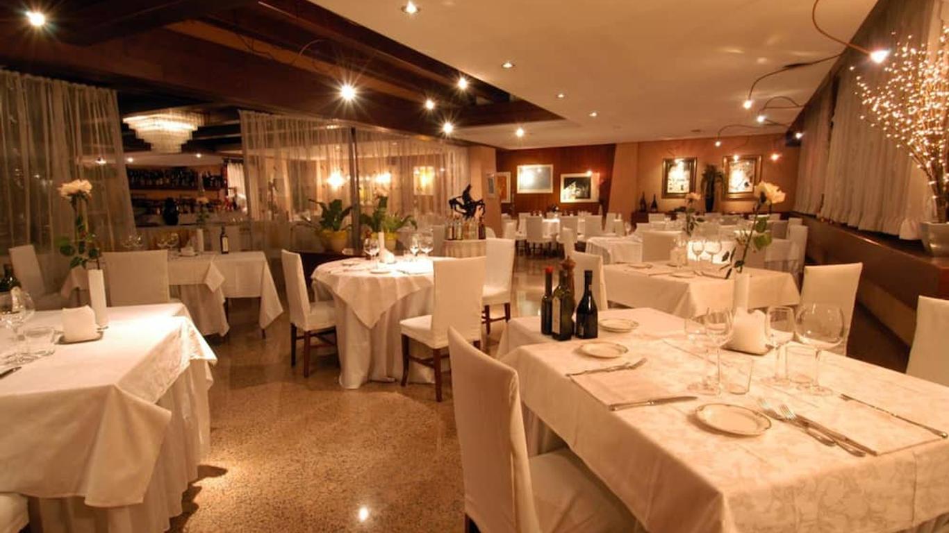 Hotel Posta 77