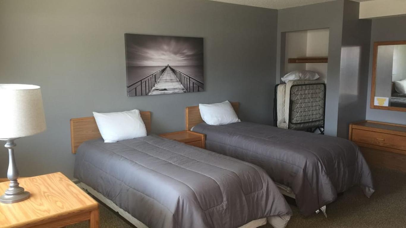 Red Door Resort & Motel