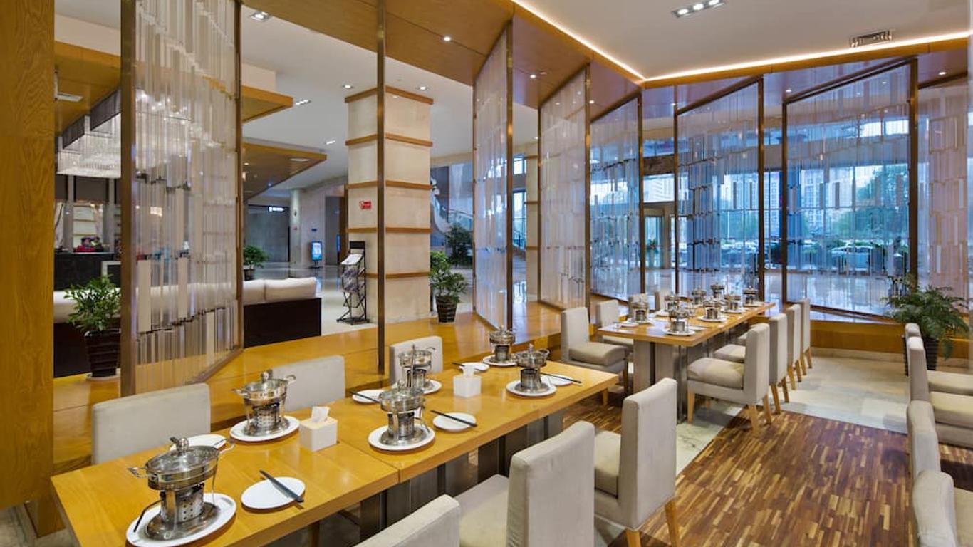 Zhangjiajie Huatian Hotel