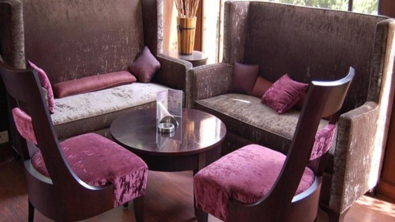 Hotel Allahabad Regency