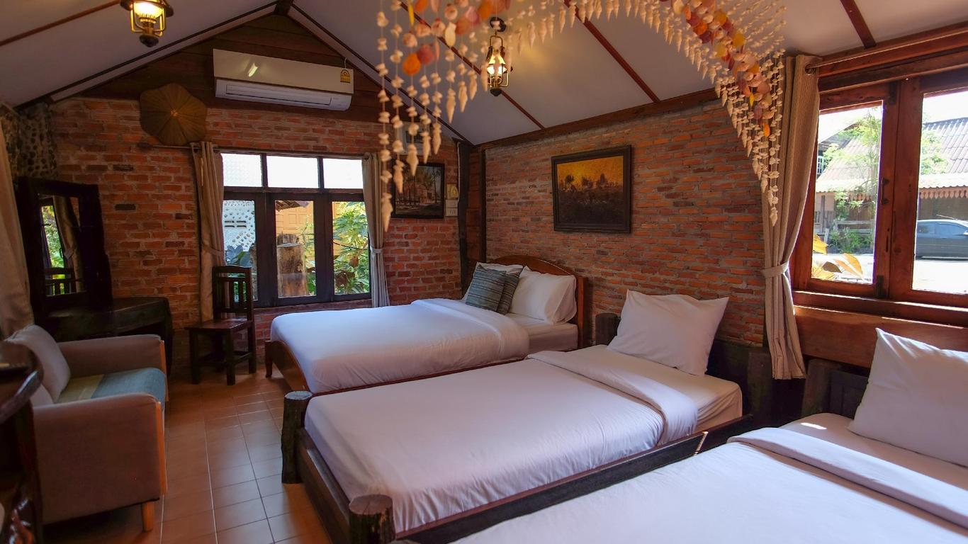 Baan Esan Country House
