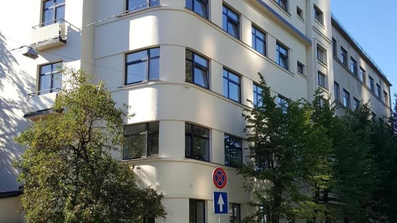 Bridge Hotel