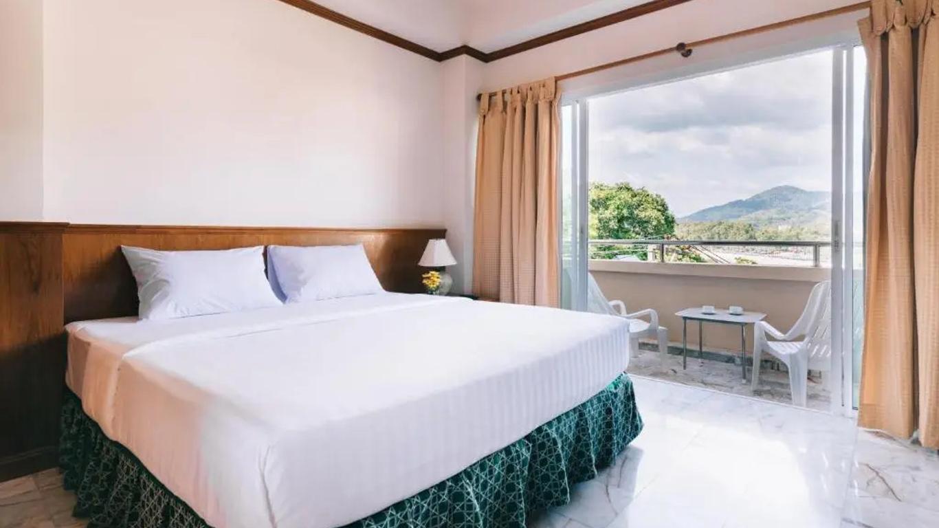 Kata Inn Guesthouse & Restaurant