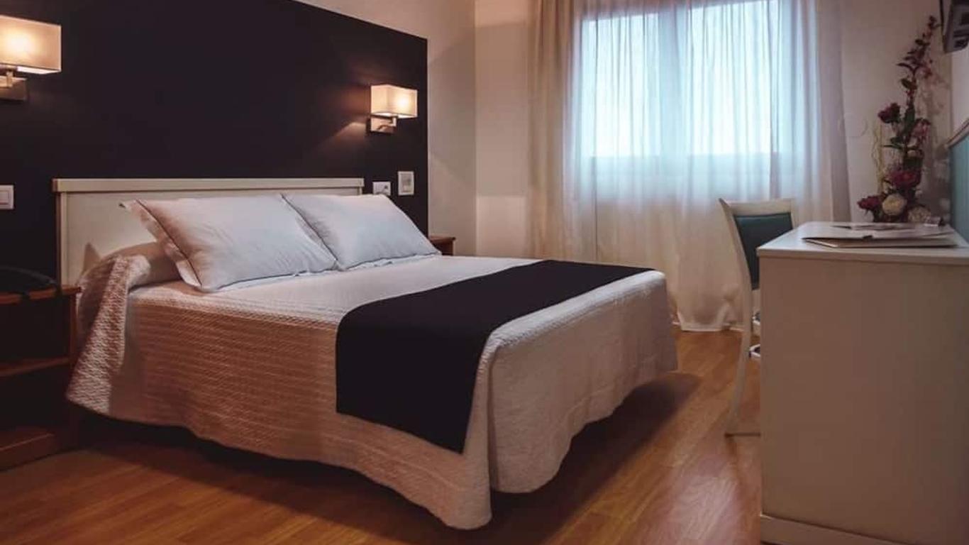Hotel Lombiña