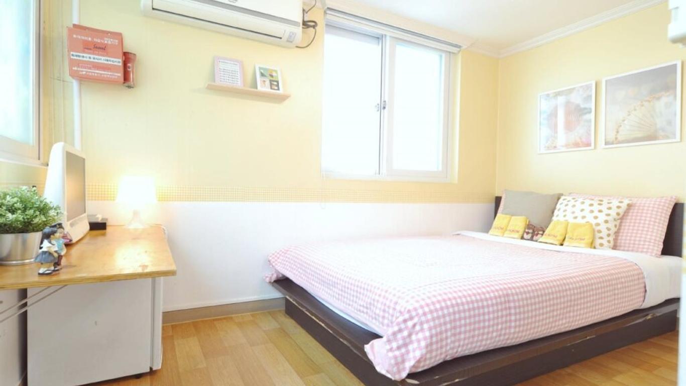 Dalkom Myeongdong Guesthouse