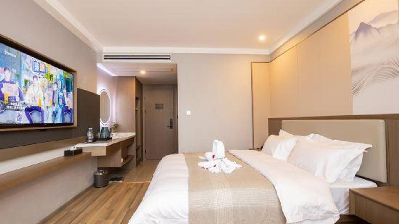Longhu Sunny Holiday Hotel