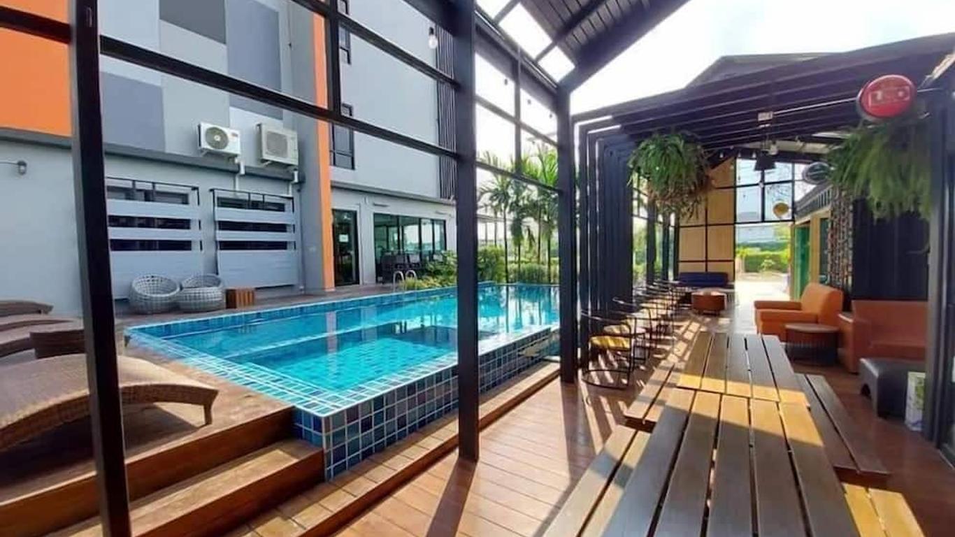 Bangkok Boutique Resort Rangsit