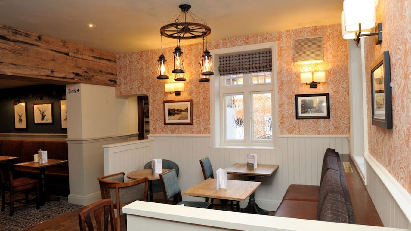 White Hart by Chef & Brewer Collection