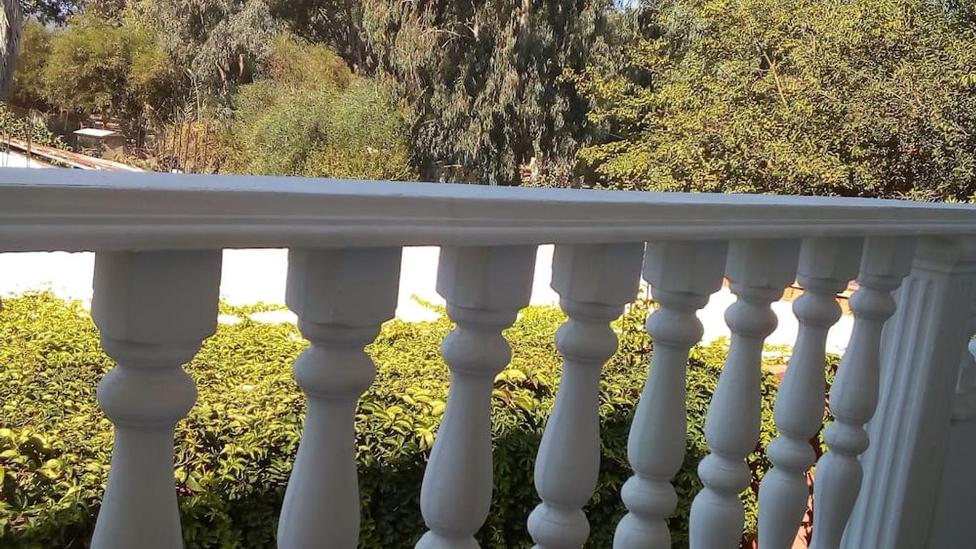 Ela Otel Hisarönü
