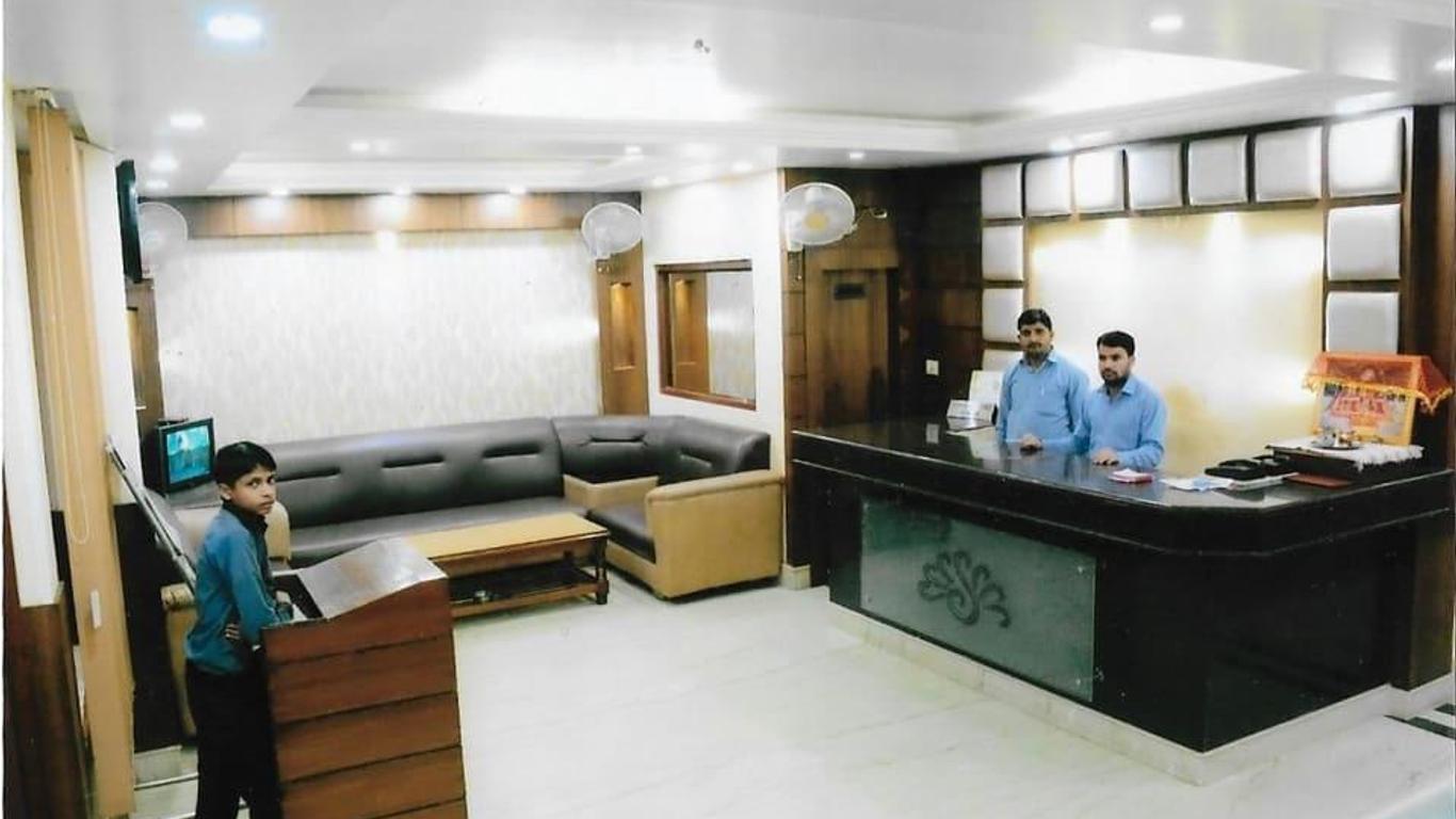 Hotel Sanjeev Palace