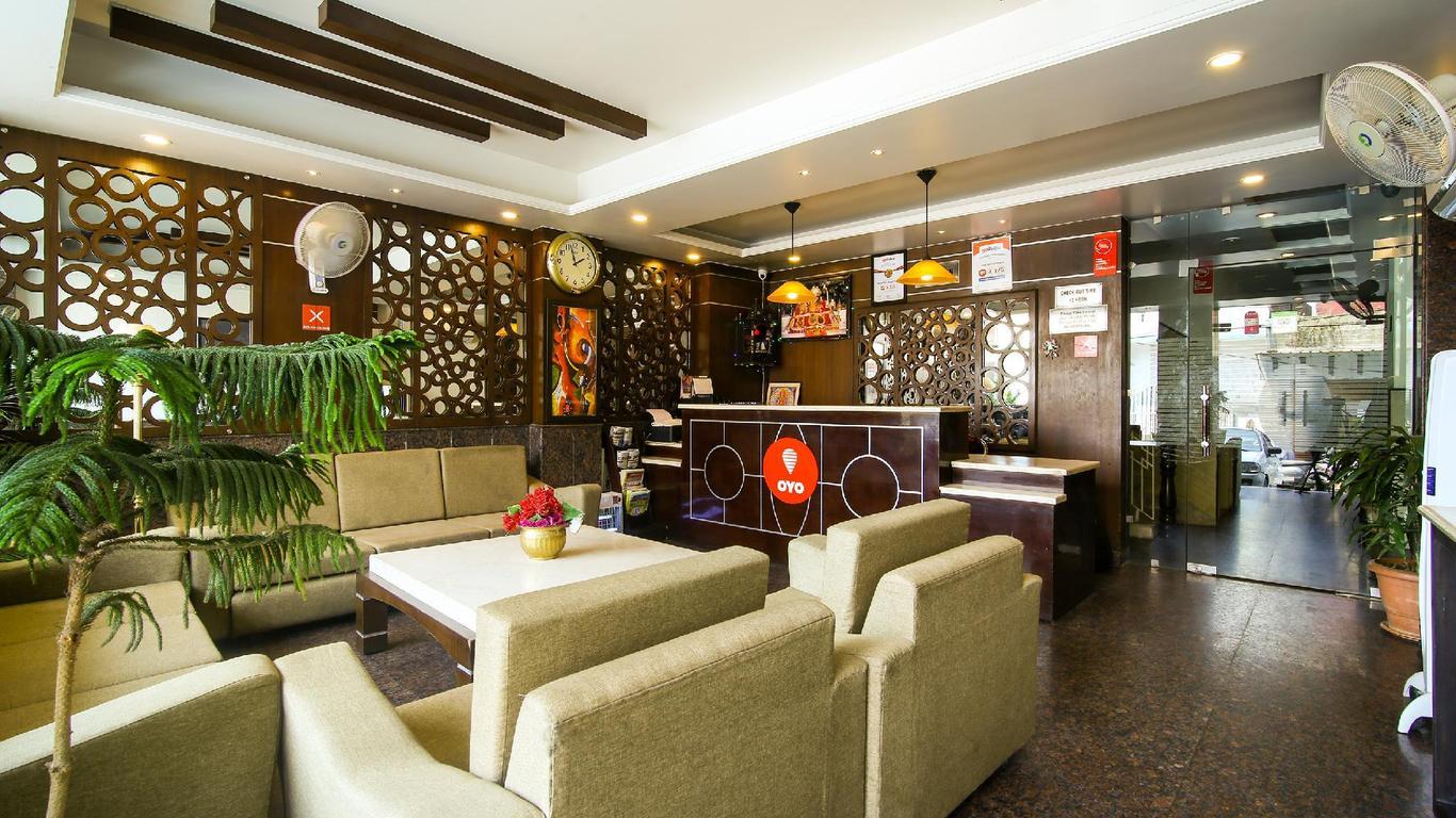 Oyo 4300 Hotel The Royal Placid