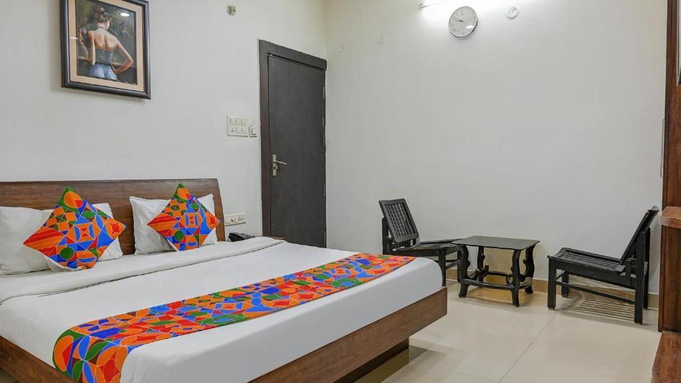 Hotel O Aditya Palace