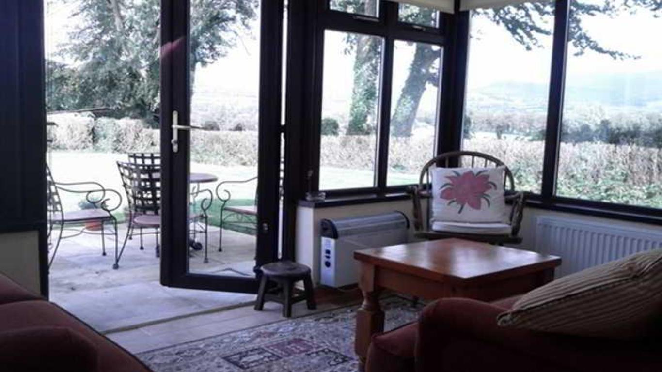 Palm Lodge