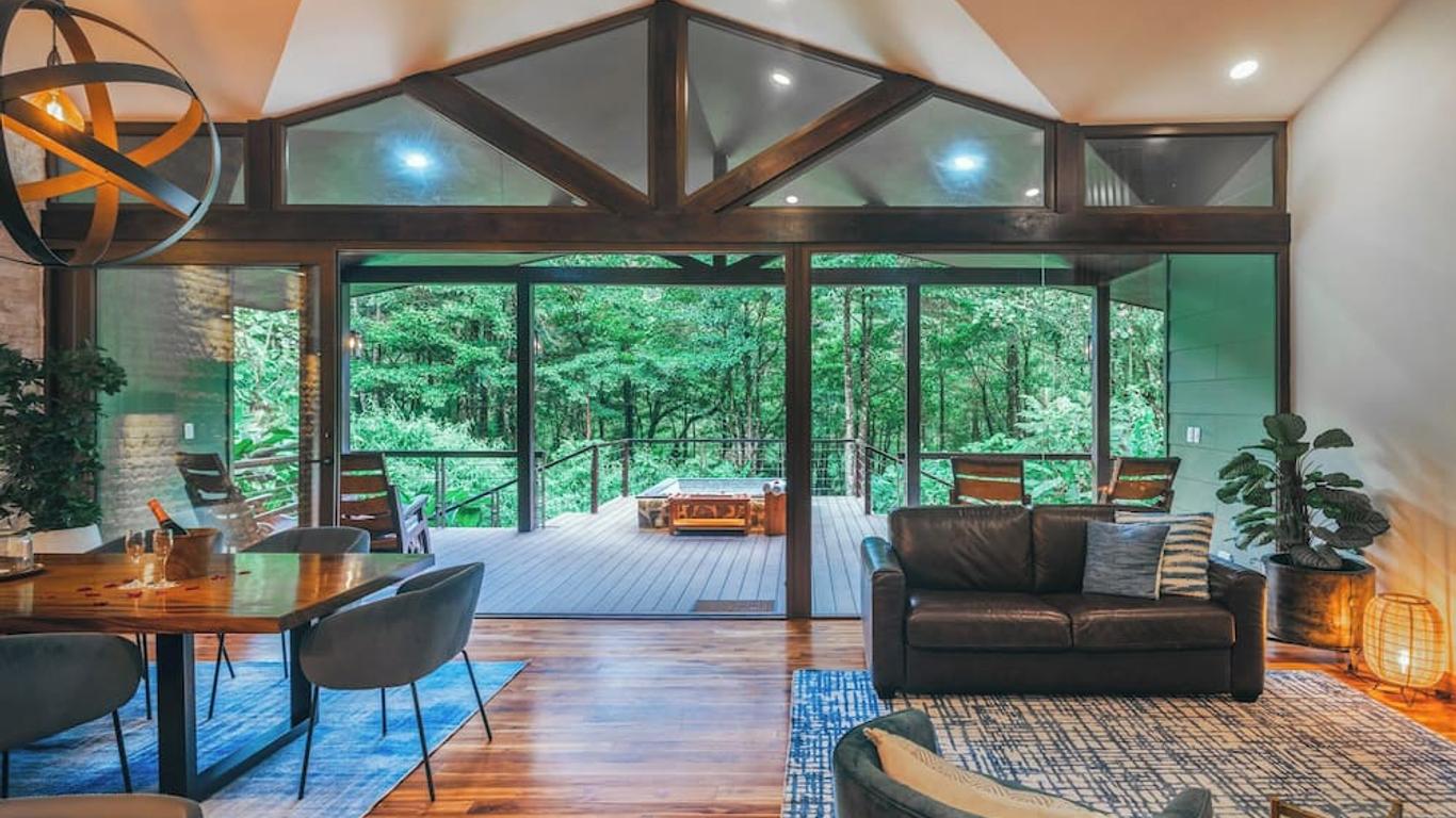 El Silencio Lodge & Spa