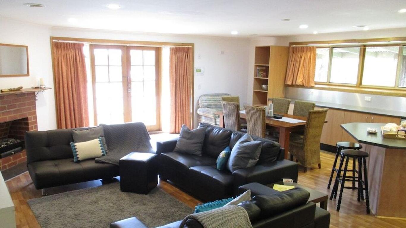 Dandenong Ranges Cottages