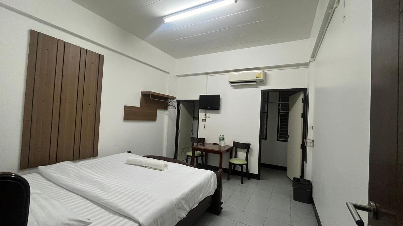 Baan Rao Boutique Residence