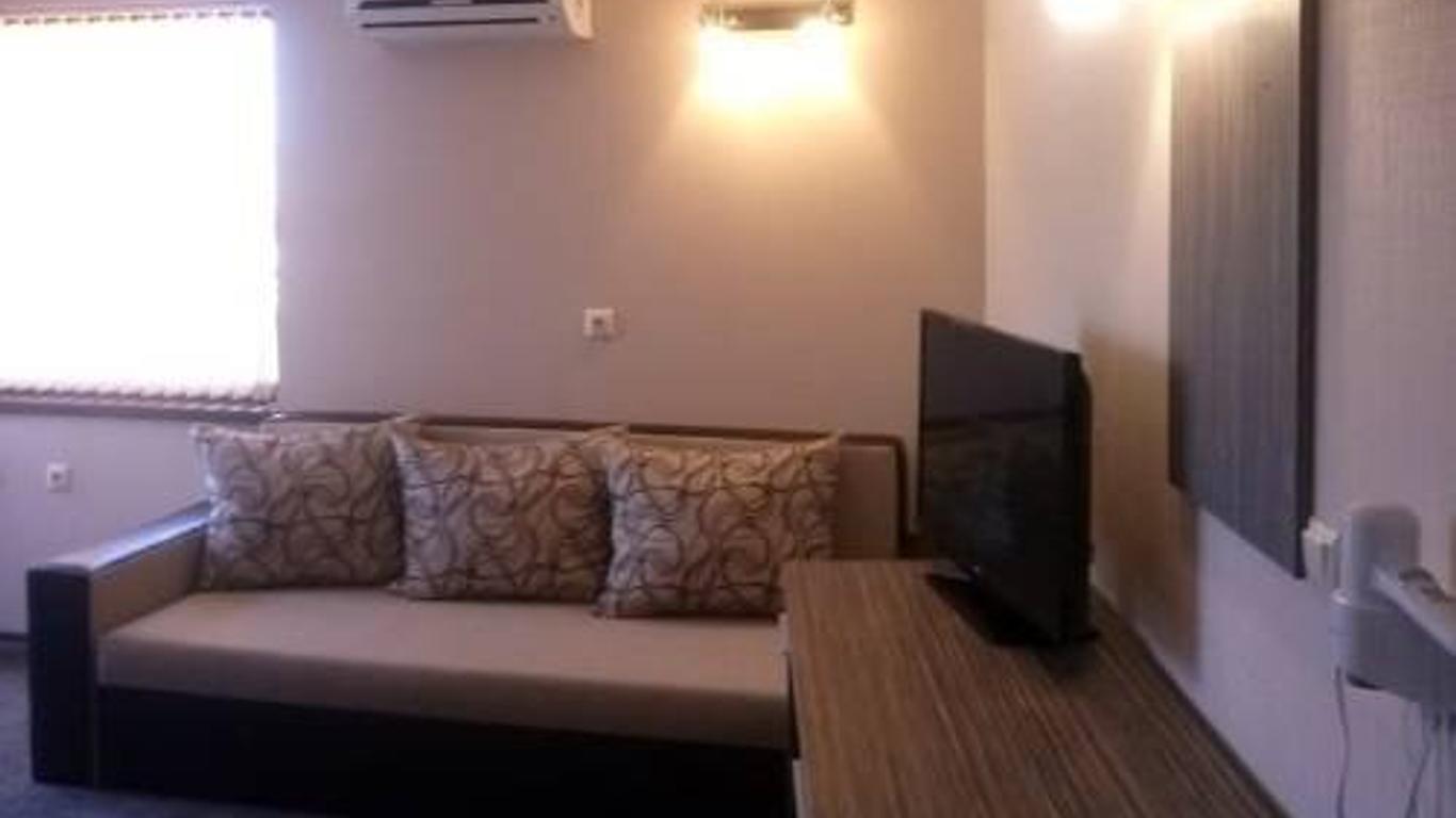 Hotel Lazur