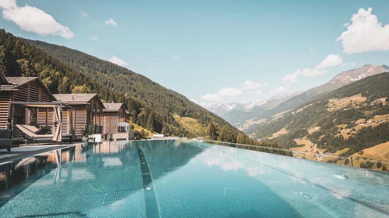 Boutique Hotel und Chalets Bergwiesenglück