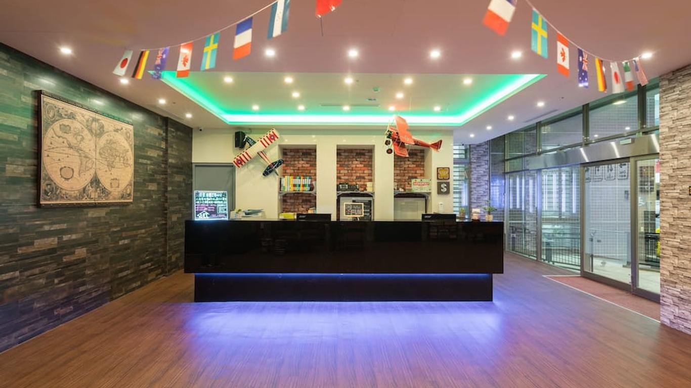 Skyone Hotel