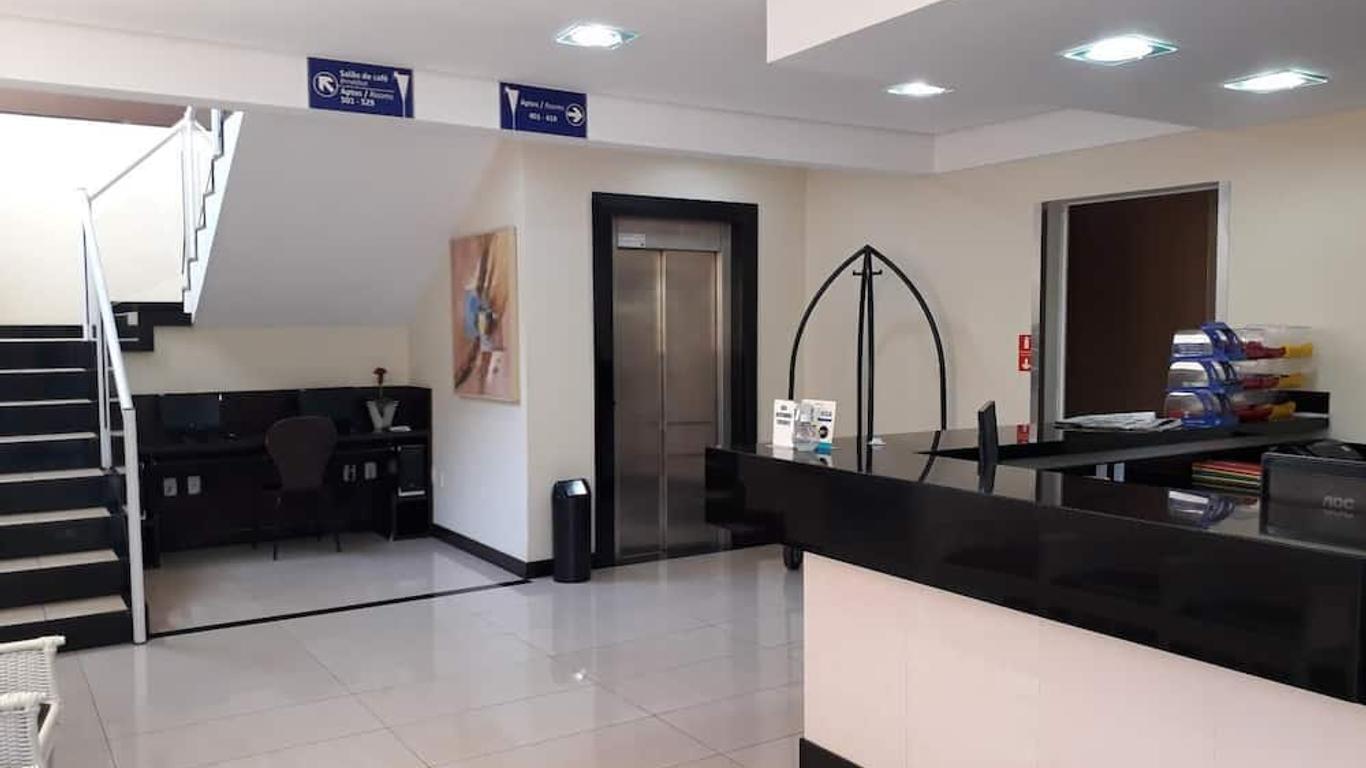 Cristal Palace Inn