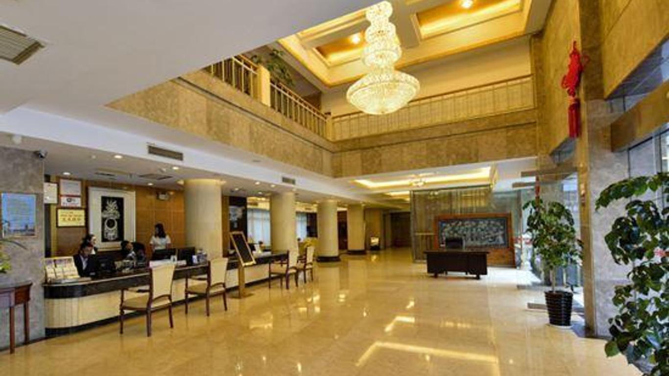 Qian Shan Holiday Hotel