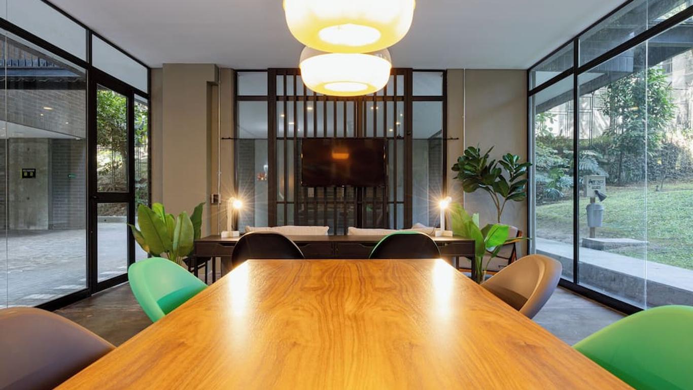 Loma Verde Aparthotel