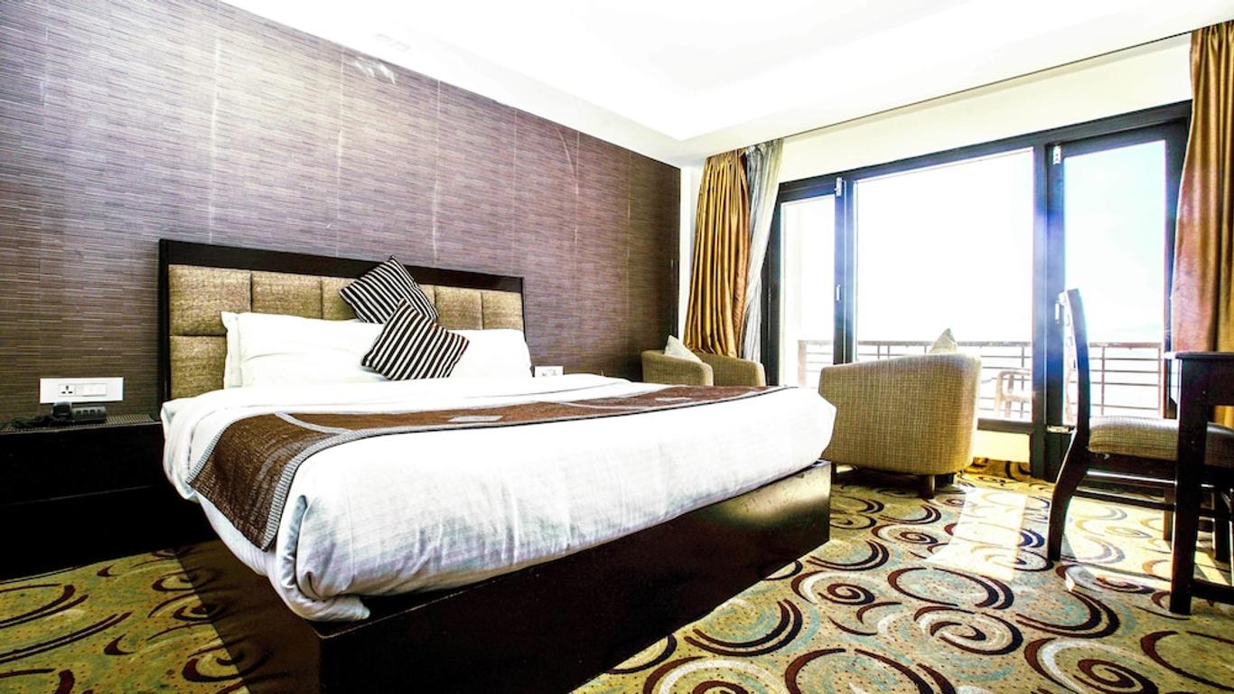 Hotel Patnitop Heights