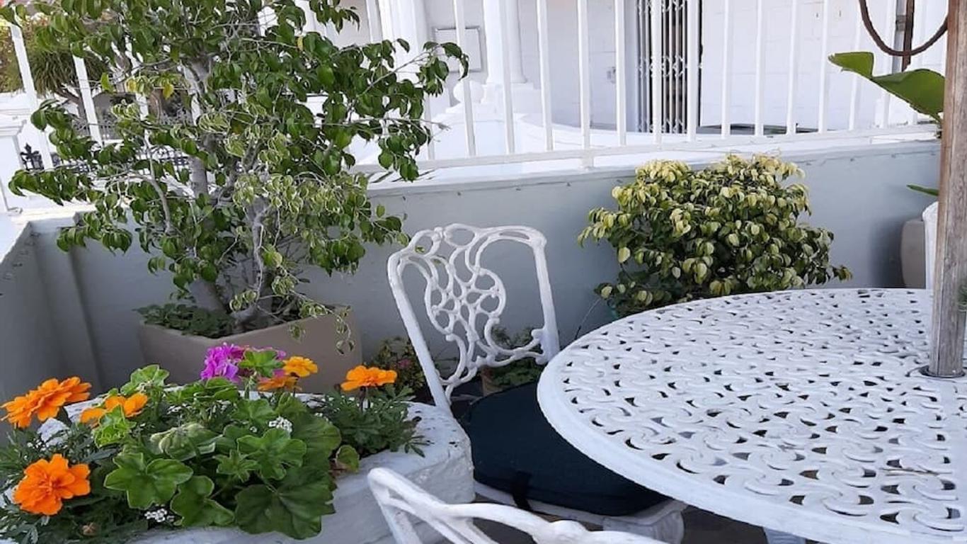 The Greenhouse Guesthouse
