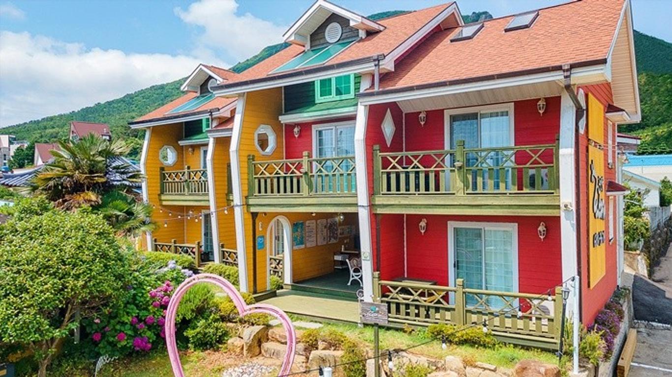 Geoje Rosemary Pension