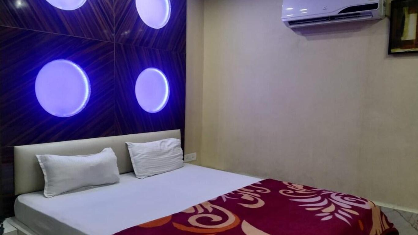 Hotel Crystal International
