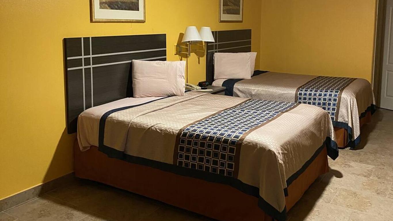 Los Fresnos Inn and Suites