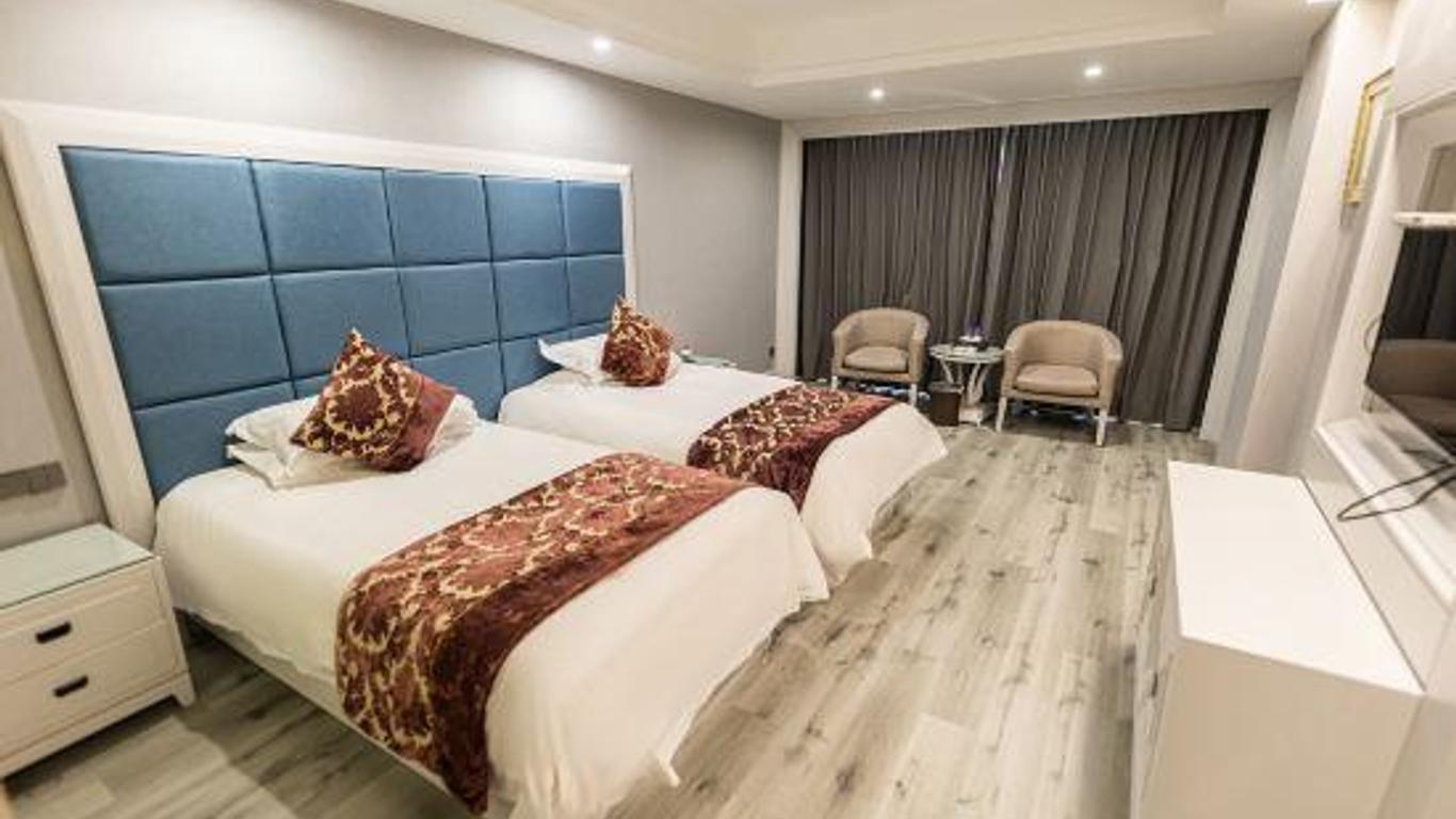 Jinou Hotel