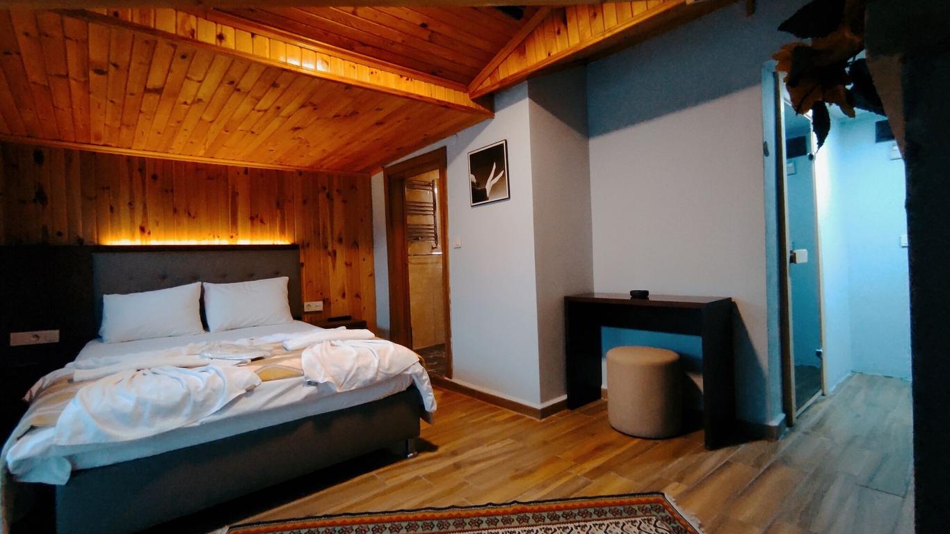 Hill River Hotel