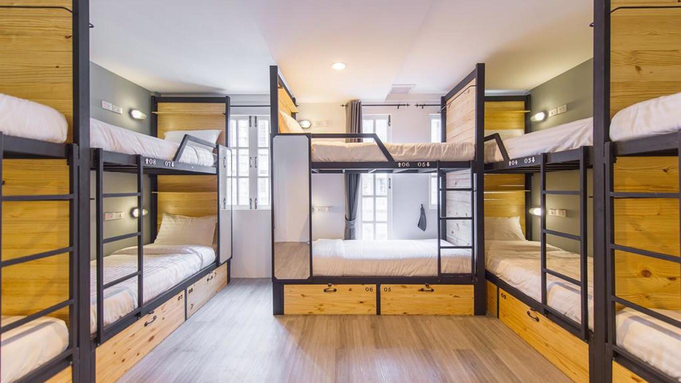 X9Hostel