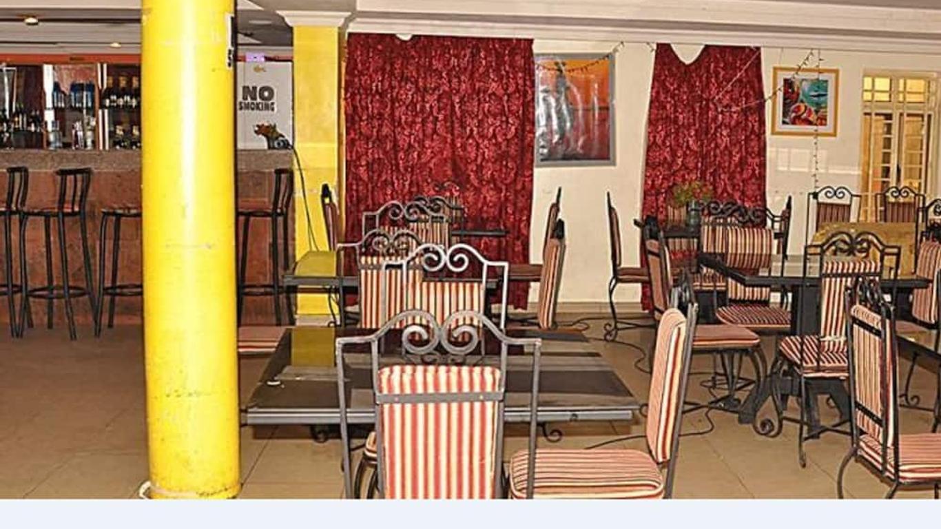 Shadlat International Hotel