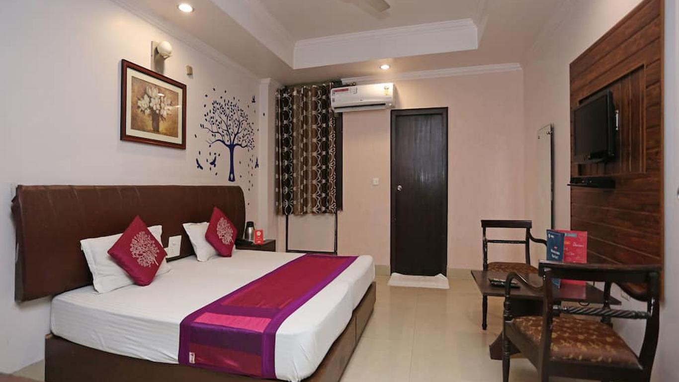 OYO 3697 Hotel Rivieraa