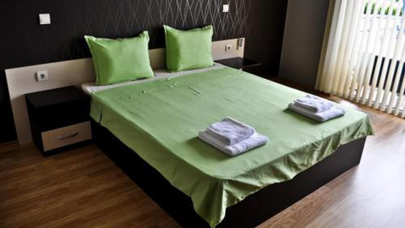 Family Hotel Adena