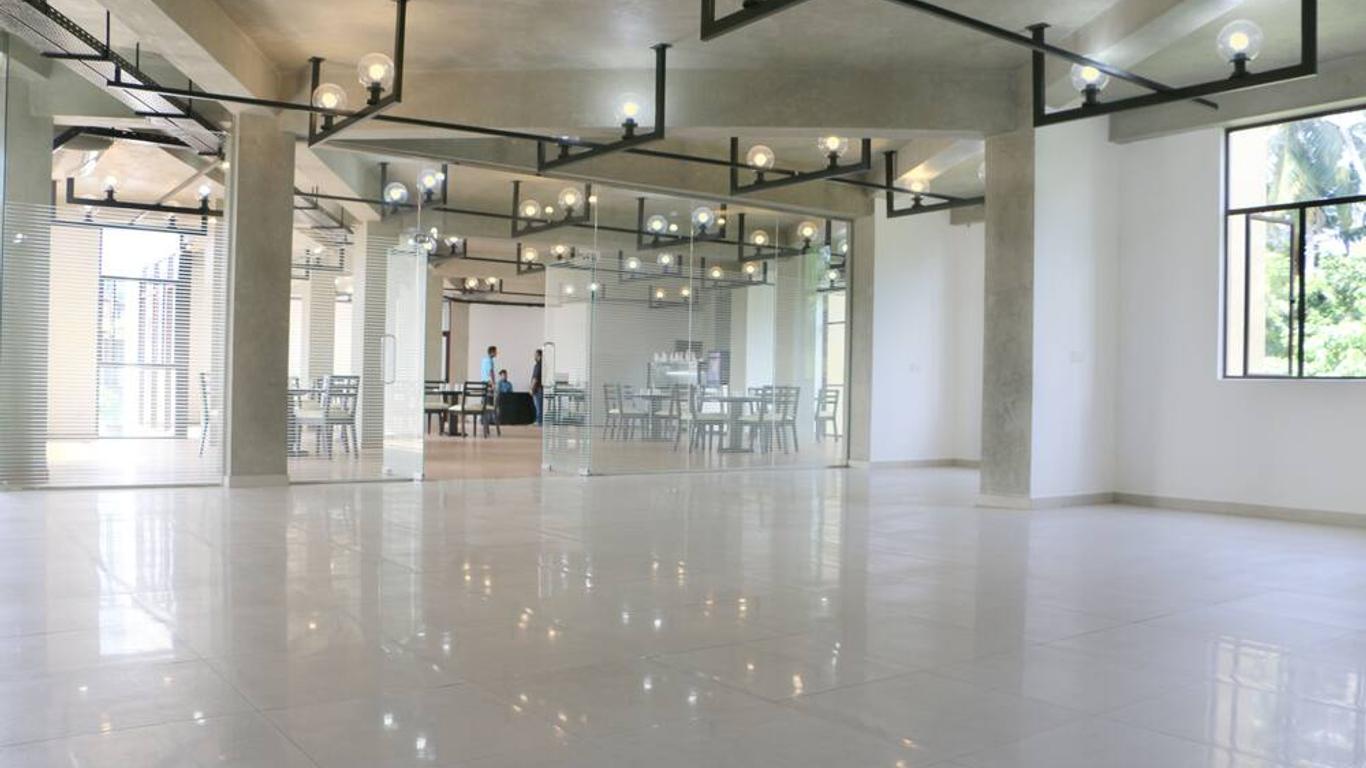 Saninro Hotel - Ragama